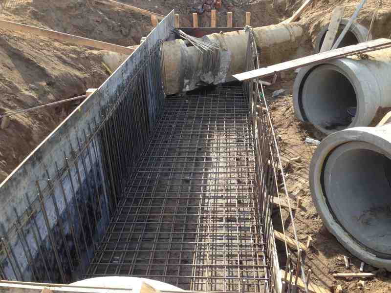 Plac Konstytucji 3 Maja - wodociąg